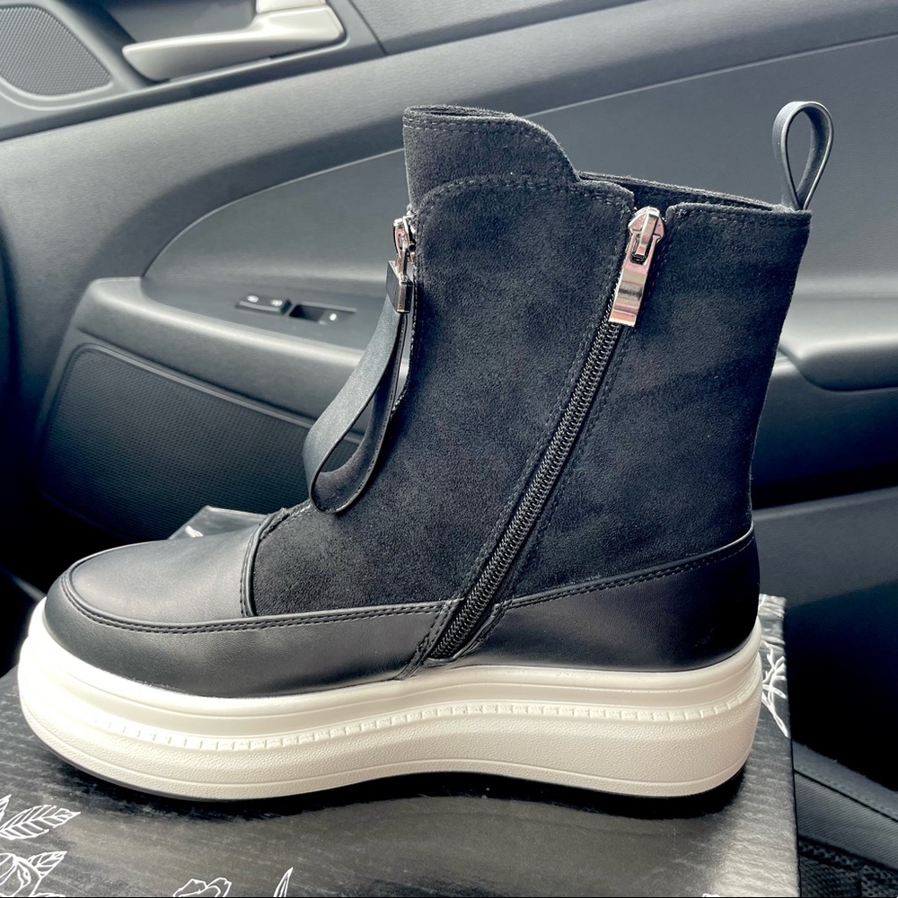 ❤️ NEW Cute Black Color Pair Boots - Picture 4 of 9